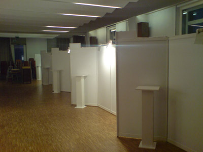 Systemstellwand R8 Winkelaufbau